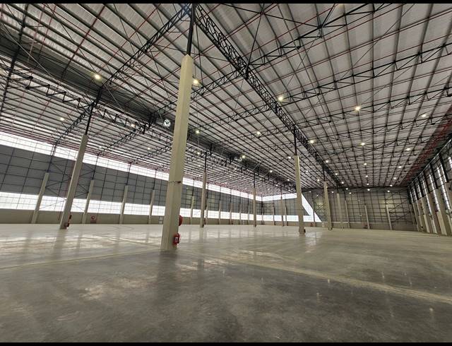 12,674M² WAREHOUSE TO LET IN LINBRO PARK